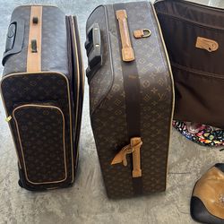Louis Vuitton suitcase genuine selling for only $850 or best offer