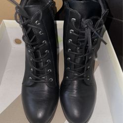 Womens   Black.  Boots