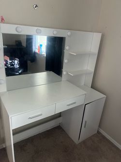 White Vanity Desk with Lighted Mirror