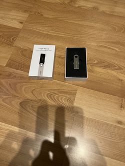 Ledger Nano S Crypto Hardware Wallet