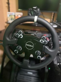 Moza Wheel And Base