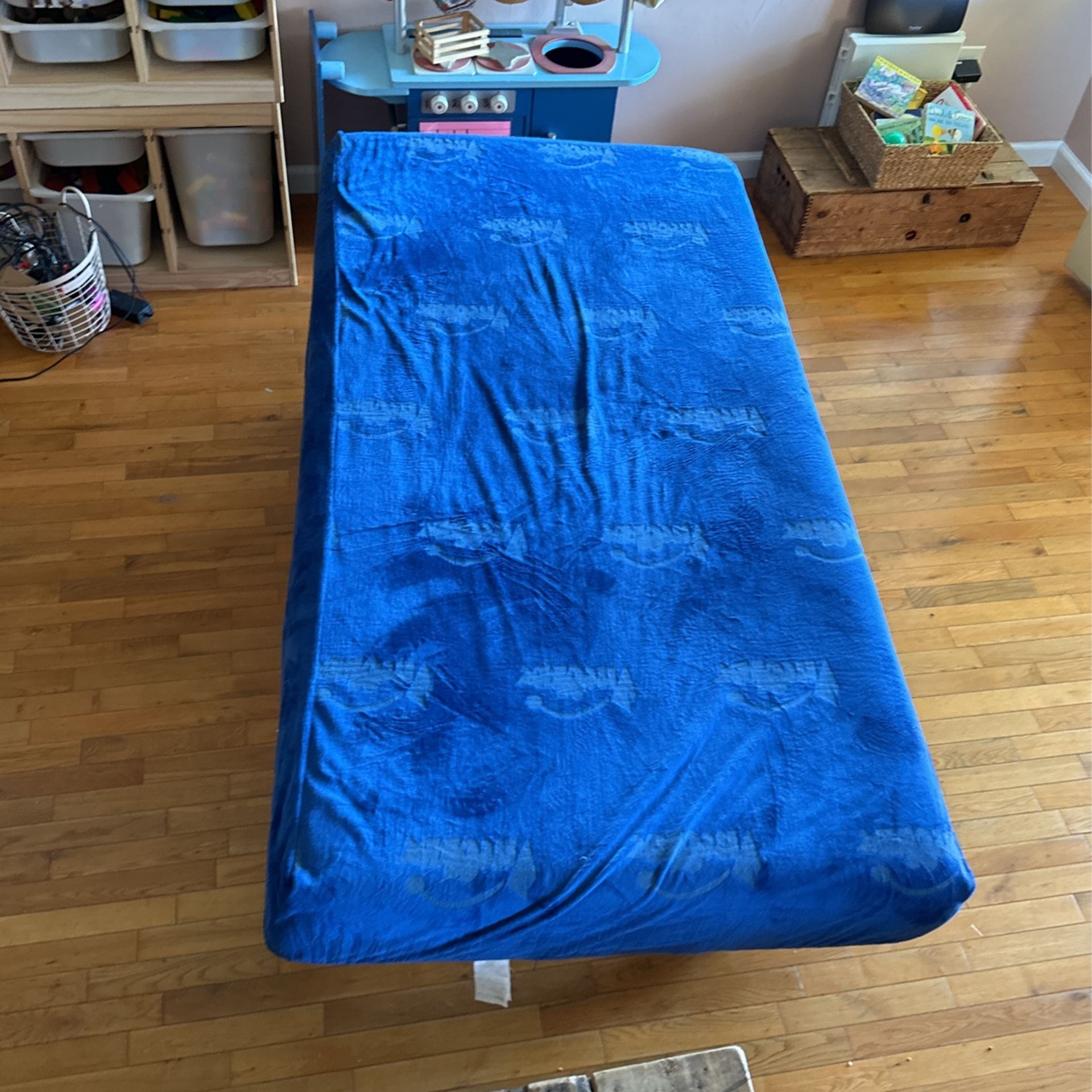 Memory Foam Mattress With Bed Stand That Goes Up And Down for Sale in