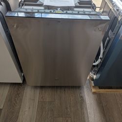 24 In. Built In Tall Tub Top Control Dishwasher In Stainless