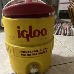 Igloo 400 Series Industrial Water Cooler