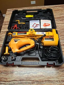 Electric car jack with impact wrench