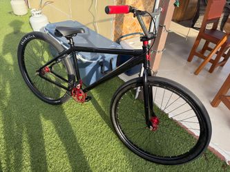 Se bike throne goon bike wheelie bike