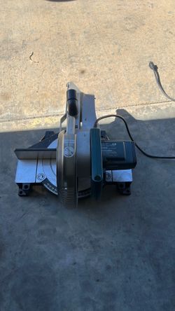 Black and decker saw