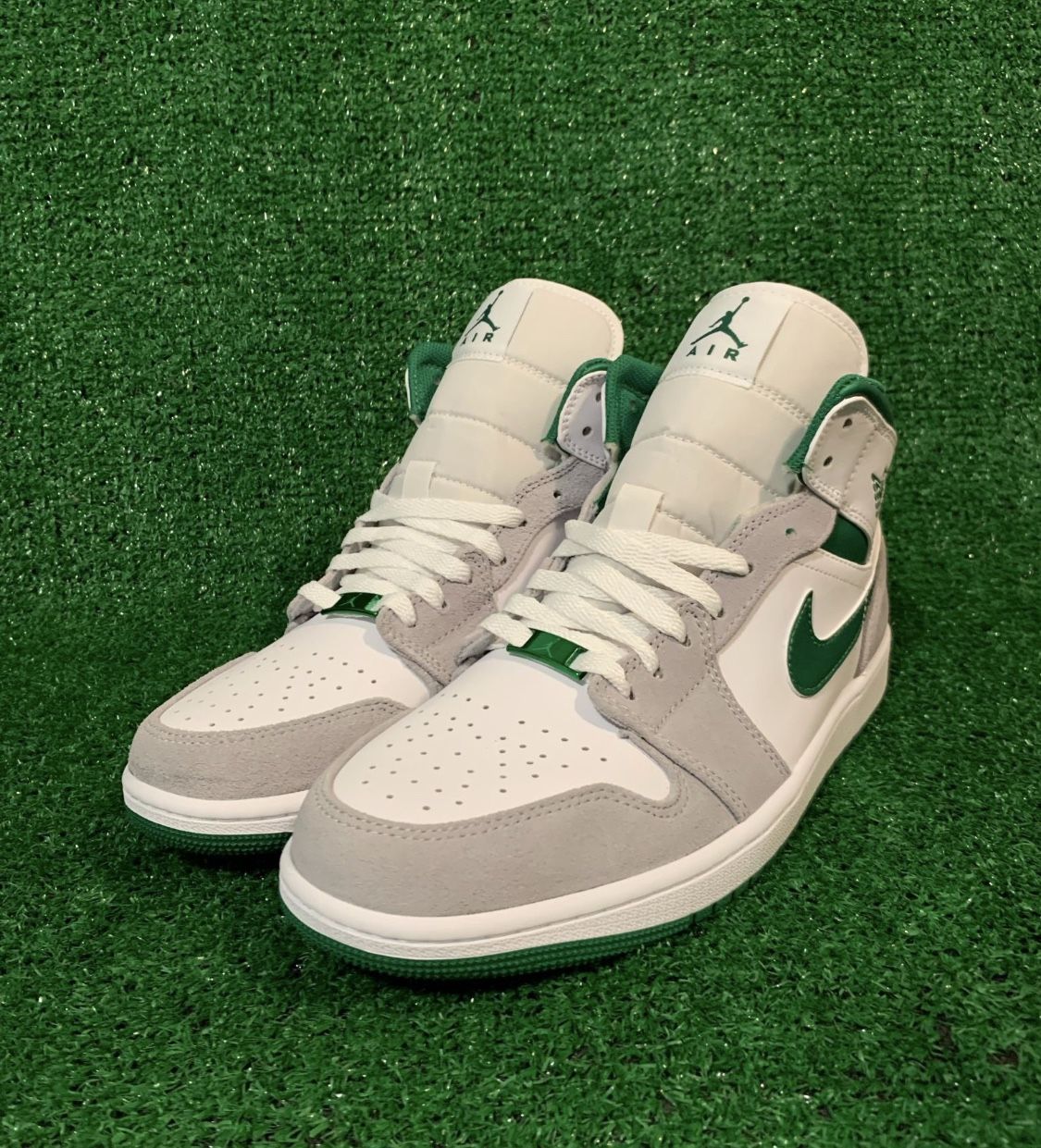 Jordan 1 Mid Green Grey Size 8.5 $180