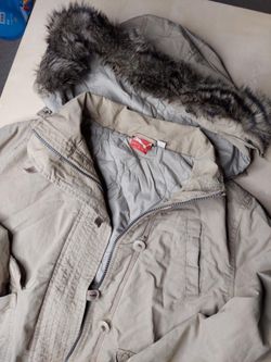 Puma women jacket size xl color khaki
