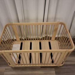 Non toxic Pine solid wood 3 in1 convertible Crib