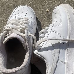 nike Air force 1 triple white