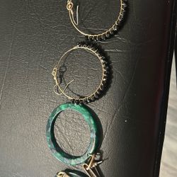 2hoop Earrings