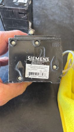 Siemens shunt trip 60 amp 3- phase breaker.