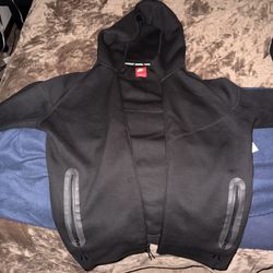 Nike tech