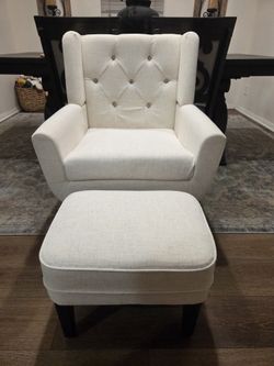 Huimo Beige Tufted Chair With Ottoman. New