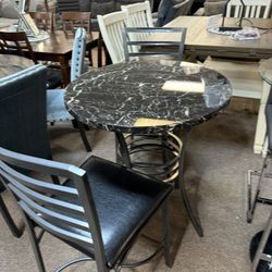3 Pc. Dining Room Set 