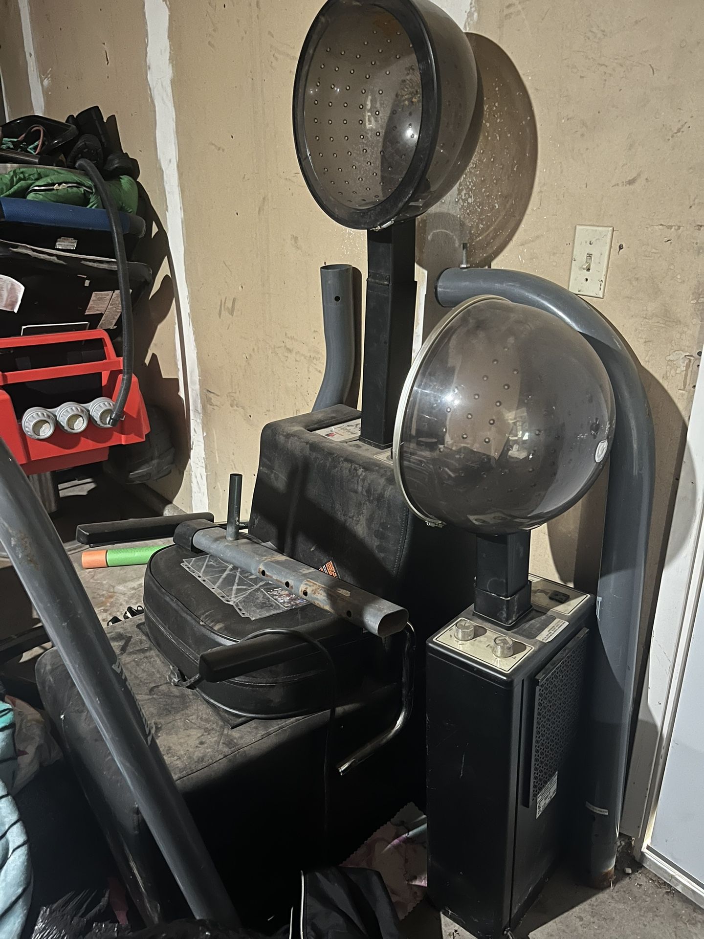 Barber / Hair Dryer Chairs