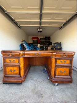 Beautiful Burled Walnut Executive Office Desk - Multiple Drawers & Casters