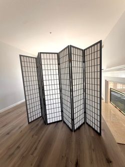 Room divider like new condition