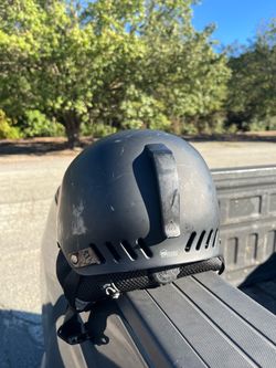 Medium K2 Phase Pro Snowboard helmet w/ aux speaker & goggle clip