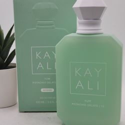KAYALI 

YUM PISTACHIO GELATO | 33 Eau De Parfum Intense

3.4 fl