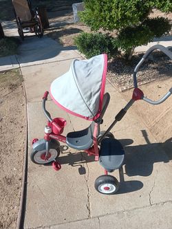 !! Radio Flyer  Tricycle Stroller  Firm Price