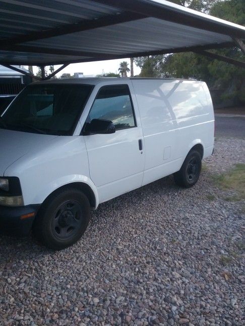 2005 Chevrolet Astro Cargo Van