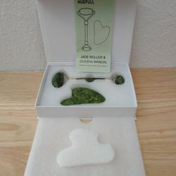 GREEN JADE ROLLER & GUA SHA SET
