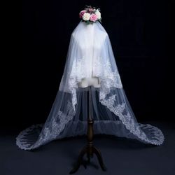 Hand-stitched Deep Sea Shell Real Pearl Exquisite Bridal Veil