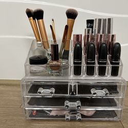 Clear Acrylic Makeup Organizer