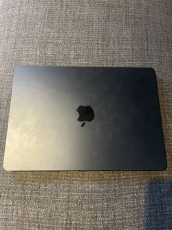 Apple MacBook Air Midnight Black 15 Inch 2023