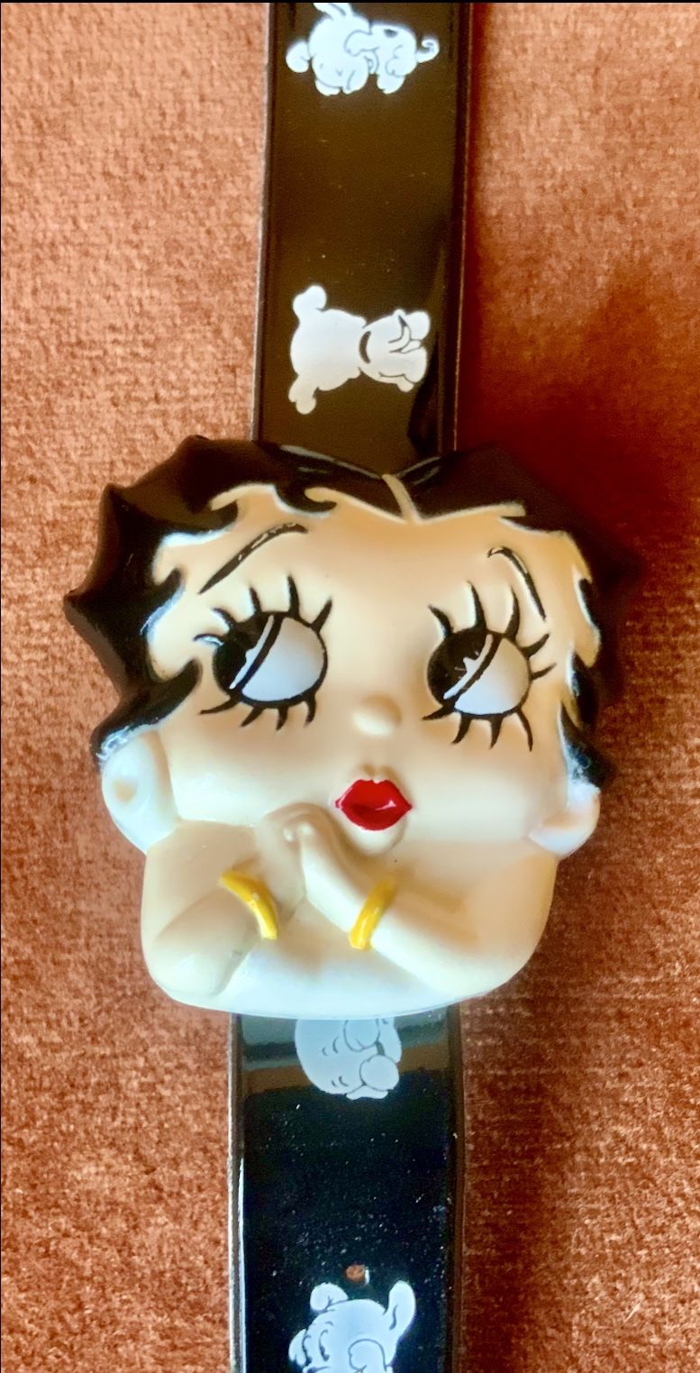 BETTY BOOP WATCH, FACE OPENS TO REVEAL TIME