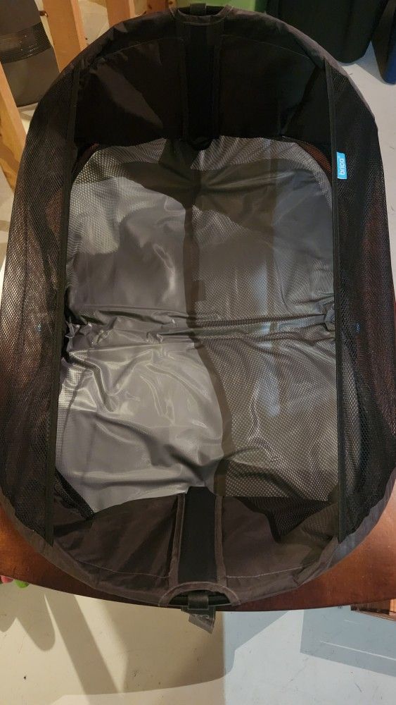 Munchkin Brica Travel Pod