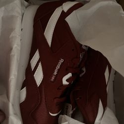 Reebok Classic Size 6.5 Brand New 