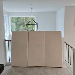 Full Size Trifold Memory Foam Travel Mattress