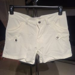 Women Shorts, L