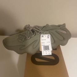 Yeezy 450 Stone flax Size 11