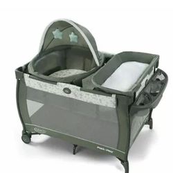 Graco (contact info removed) Pack N Play Travel Dome Playard  Infant Bassinet Oskar