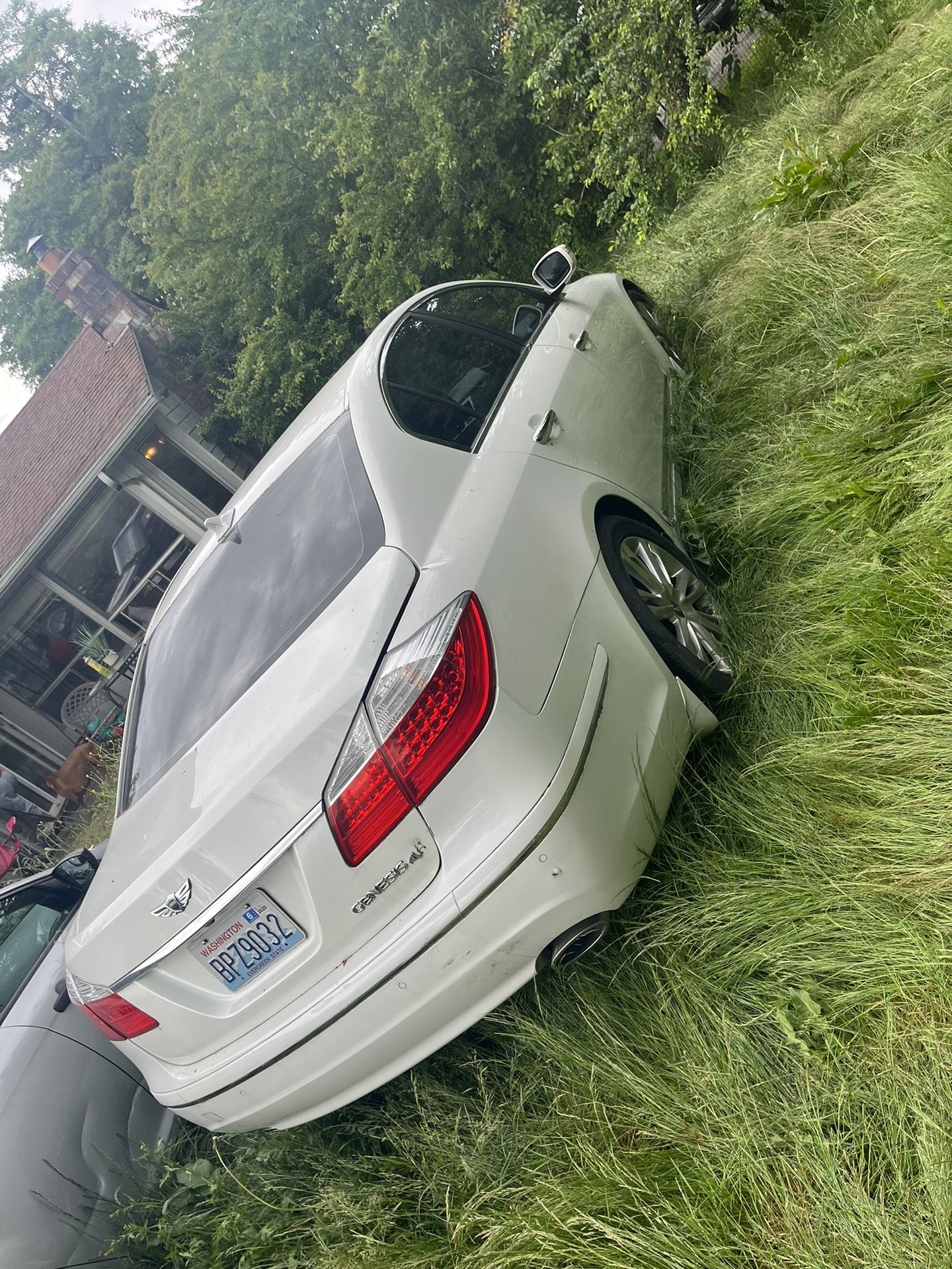 2010 Hyundai Genesis