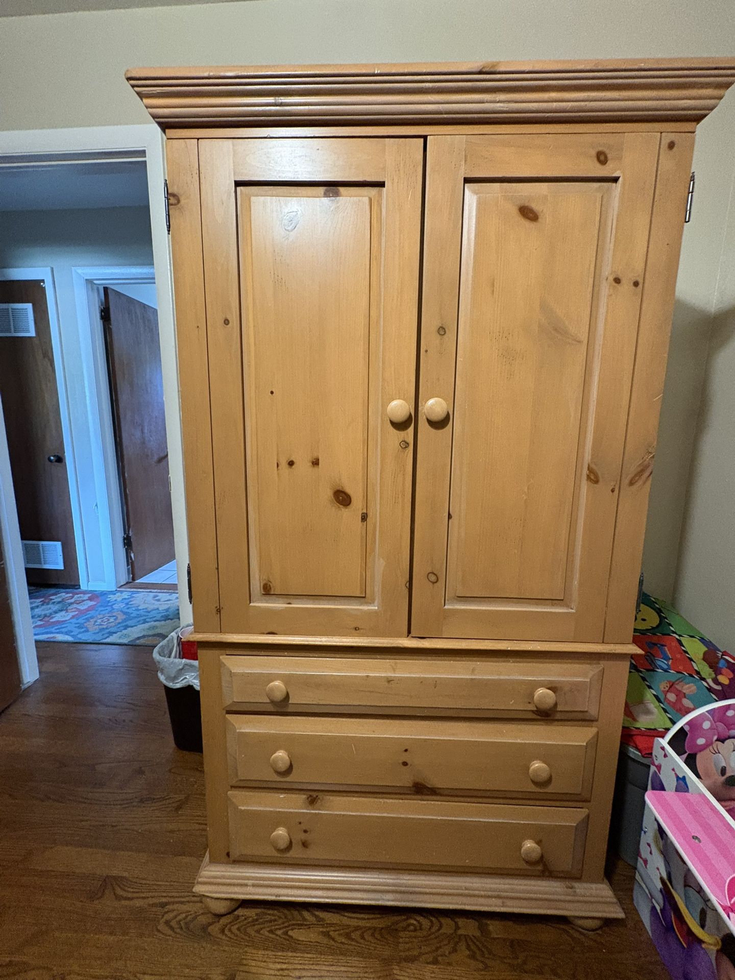 Armoire Cabinet