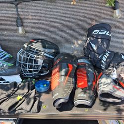 Hockey 🏒 equipment  Bauer