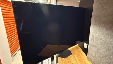 Hisense U8 75” TV  w/ LG surround sound