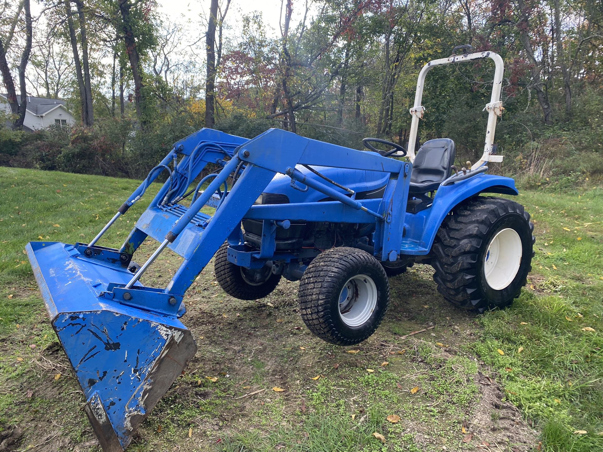 New Holland 34 HP 4WD Diesel Loader Tractor with Power Steering 