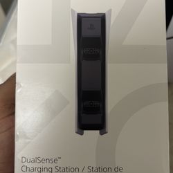  PS5 Charging Station