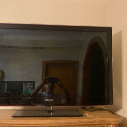 Samsung LCD 46 Inch 
