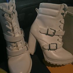 Cutest Chunky High Heel Boots