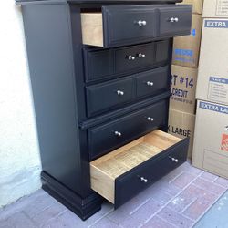 5  DRAWERS DRESSER 