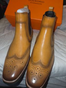 Botines 8.5 para hombre nuevos bran new