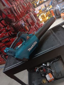 MAKITA 18V LXT BRUSHLESS CORDLESS BLOWER