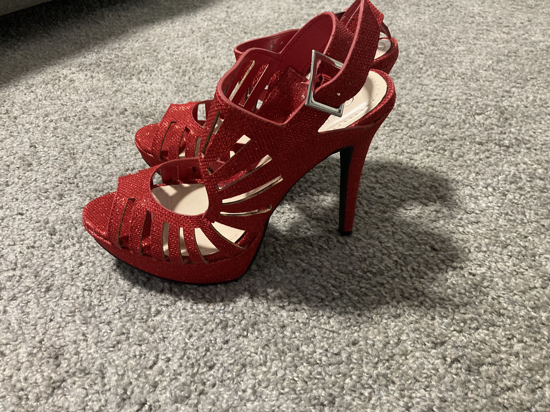 2 Pairs Of Red Heels Size 8 And 8 1/2